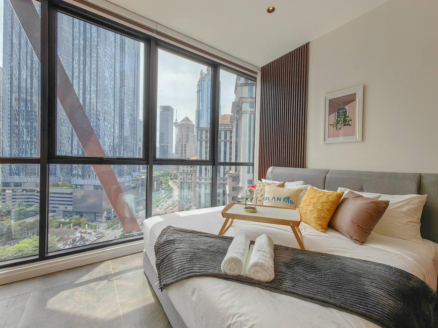 Scarletz Suites Klcc By Deko Kuala Lumpur Luaran gambar